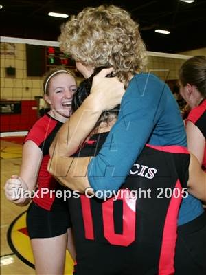 Thumbnail 1 in St. Francis vs. Rim of the World (D3 State Final) photogallery.