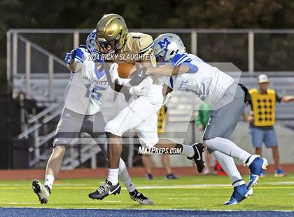 Thumbnail 3 in Marquette Catholic @ Althoff Catholic photogallery.