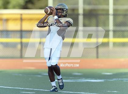 Thumbnail 3 in Marquette Catholic @ Althoff Catholic photogallery.