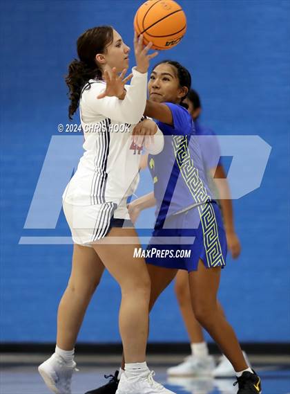 Thumbnail 3 in Baboquivari vs Sahuaro (Inferno Invitational) photogallery.
