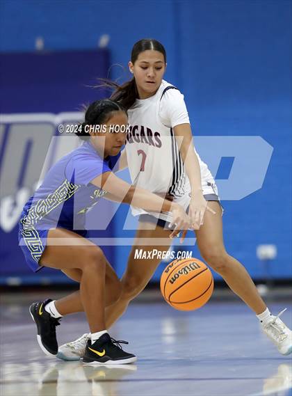 Thumbnail 2 in Baboquivari vs Sahuaro (Inferno Invitational) photogallery.