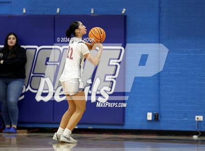 Thumbnail 3 in Baboquivari vs Sahuaro (Inferno Invitational) photogallery.