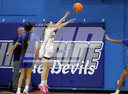 Thumbnail 1 in Baboquivari vs Sahuaro (Inferno Invitational) photogallery.
