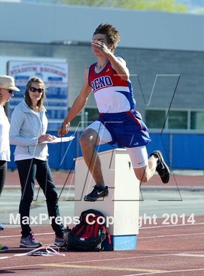 Thumbnail 1 in Reno League Track Meet photogallery.