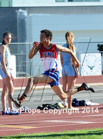 Thumbnail 1 in Reno League Track Meet photogallery.