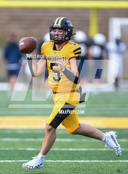 Thumbnail 2 in Lee County at Montgomery Central (Scrimmage) photogallery.