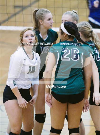 Thumbnail 2 in Grand Island @ Lincoln Southwest photogallery.