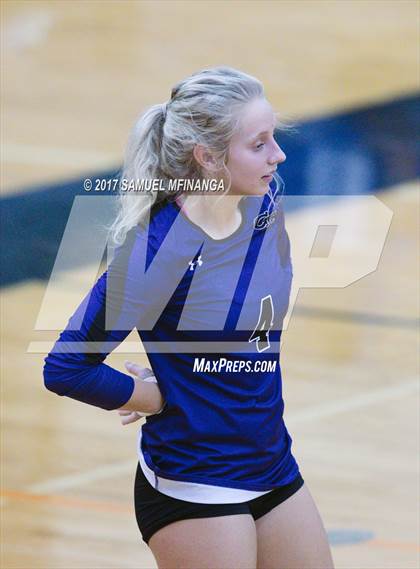 Thumbnail 3 in Grand Island @ Lincoln Southwest photogallery.