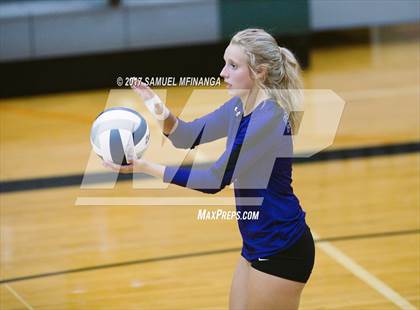 Thumbnail 2 in Grand Island @ Lincoln Southwest photogallery.