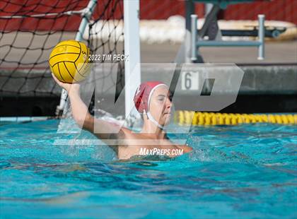 Thumbnail 2 in El Toro @ Esperanza photogallery.