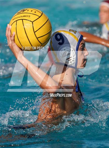Thumbnail 1 in El Toro @ Esperanza photogallery.
