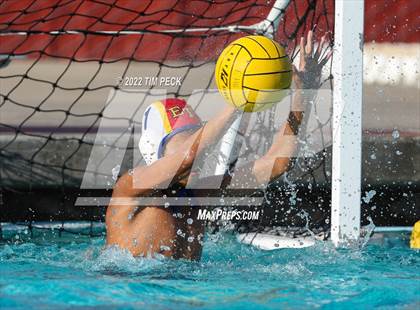 Thumbnail 1 in El Toro @ Esperanza photogallery.