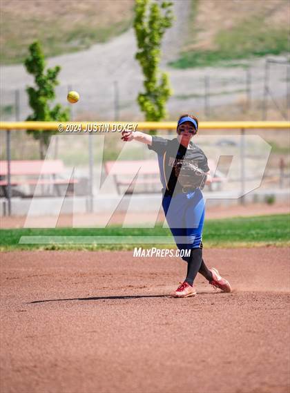 Thumbnail 2 in Coleville vs. Pahranagat Valley (NIAA Class 1A State Playoff Game 3) photogallery.