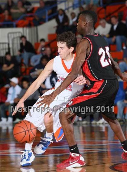 Thumbnail 1 in Middle College vs. Marshall County (Marshall County Hoopfest) photogallery.
