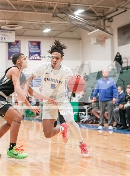Thumbnail 2 in Peninsula Catholic vs. Hargrave Military Academy photogallery.