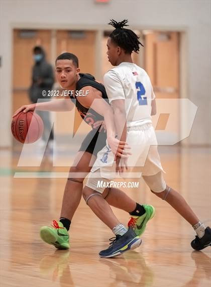 Thumbnail 1 in Peninsula Catholic vs. Hargrave Military Academy photogallery.