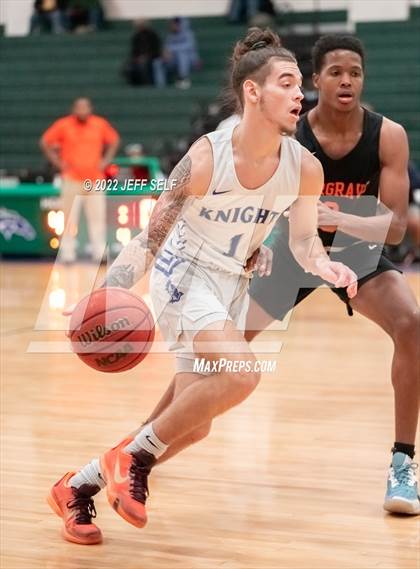 Thumbnail 1 in Peninsula Catholic vs. Hargrave Military Academy photogallery.