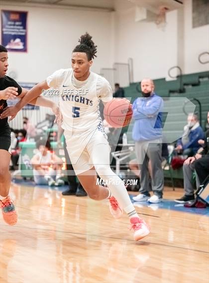 Thumbnail 2 in Peninsula Catholic vs. Hargrave Military Academy photogallery.