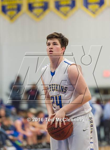Thumbnail 1 in Mt. Vernon - Enola @ Guy Perkins (AAA 1A District Playoff) photogallery.