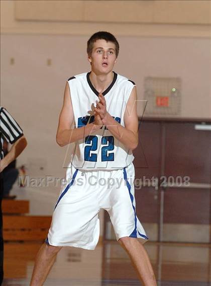 Thumbnail 2 in Wilton Christian vs. Sacramento Waldorf (Waves Invitational) photogallery.