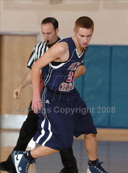 Thumbnail 2 in Wilton Christian vs. Sacramento Waldorf (Waves Invitational) photogallery.