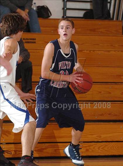 Thumbnail 1 in Wilton Christian vs. Sacramento Waldorf (Waves Invitational) photogallery.