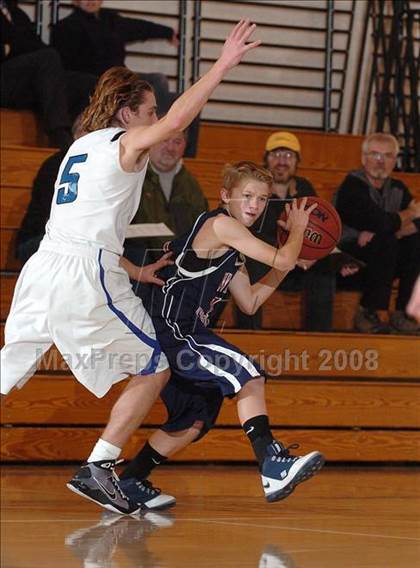 Thumbnail 2 in Wilton Christian vs. Sacramento Waldorf (Waves Invitational) photogallery.