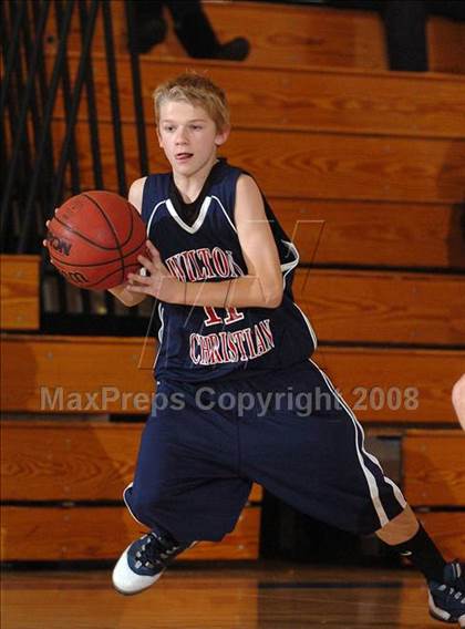 Thumbnail 3 in Wilton Christian vs. Sacramento Waldorf (Waves Invitational) photogallery.