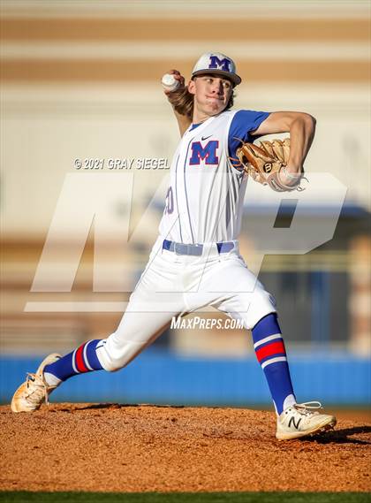 Thumbnail 3 in Moore @ Duncan photogallery.