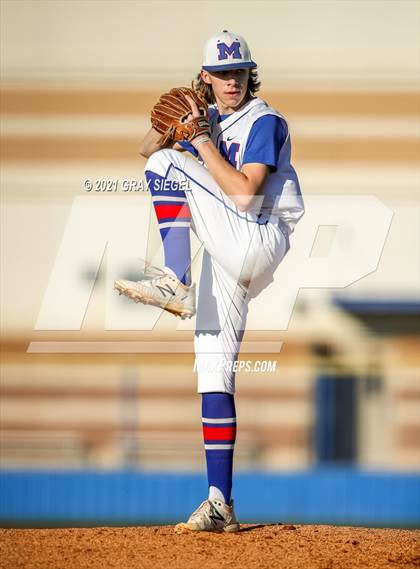 Thumbnail 1 in Moore @ Duncan photogallery.