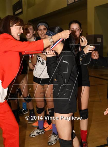 Thumbnail 3 in Sylmar vs. Taft (CIF L.A.C.S. D2 Final) photogallery.