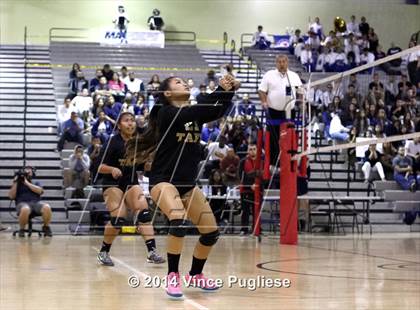 Thumbnail 3 in Sylmar vs. Taft (CIF L.A.C.S. D2 Final) photogallery.