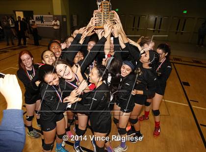 Thumbnail 1 in Sylmar vs. Taft (CIF L.A.C.S. D2 Final) photogallery.