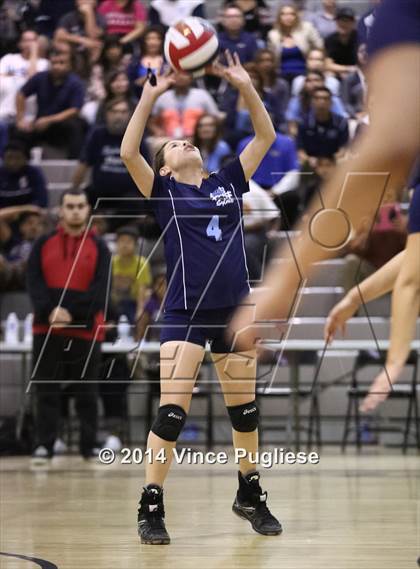 Thumbnail 3 in Sylmar vs. Taft (CIF L.A.C.S. D2 Final) photogallery.