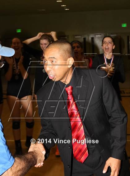 Thumbnail 3 in Sylmar vs. Taft (CIF L.A.C.S. D2 Final) photogallery.