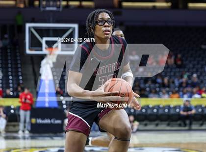 Thumbnail 3 in Cardinal Ritter College Prep vs. Chaminade (MSHSAA Class 6 Championship) photogallery.
