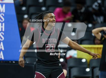 Thumbnail 1 in Cardinal Ritter College Prep vs. Chaminade (MSHSAA Class 6 Championship) photogallery.