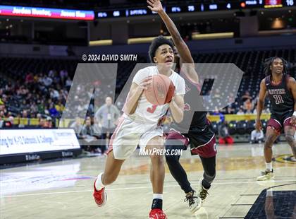 Thumbnail 2 in Cardinal Ritter College Prep vs. Chaminade (MSHSAA Class 6 Championship) photogallery.