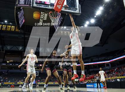 Thumbnail 3 in Cardinal Ritter College Prep vs. Chaminade (MSHSAA Class 6 Championship) photogallery.