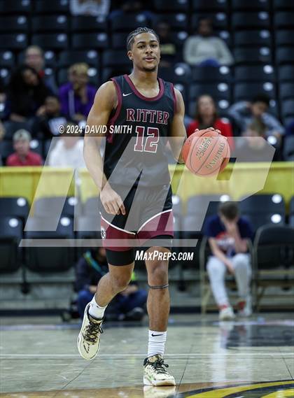 Thumbnail 2 in Cardinal Ritter College Prep vs. Chaminade (MSHSAA Class 6 Championship) photogallery.