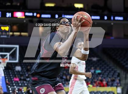 Thumbnail 1 in Cardinal Ritter College Prep vs. Chaminade (MSHSAA Class 6 Championship) photogallery.