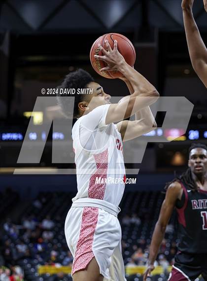 Thumbnail 1 in Cardinal Ritter College Prep vs. Chaminade (MSHSAA Class 6 Championship) photogallery.