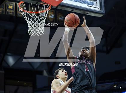 Thumbnail 3 in Cardinal Ritter College Prep vs. Chaminade (MSHSAA Class 6 Championship) photogallery.