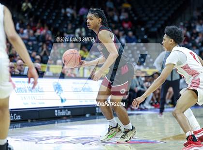 Thumbnail 1 in Cardinal Ritter College Prep vs. Chaminade (MSHSAA Class 6 Championship) photogallery.