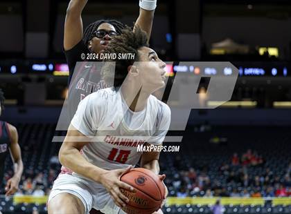 Thumbnail 3 in Cardinal Ritter College Prep vs. Chaminade (MSHSAA Class 6 Championship) photogallery.