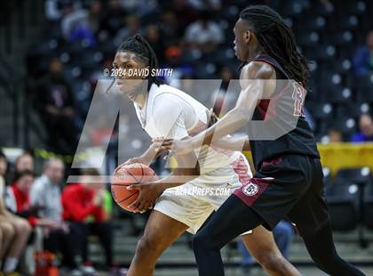 Thumbnail 2 in Cardinal Ritter College Prep vs. Chaminade (MSHSAA Class 6 Championship) photogallery.