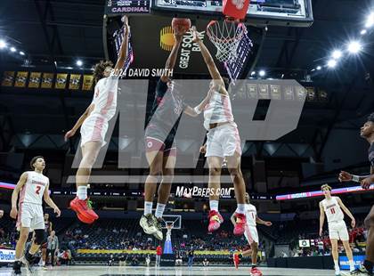 Thumbnail 3 in Cardinal Ritter College Prep vs. Chaminade (MSHSAA Class 6 Championship) photogallery.