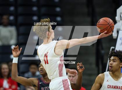 Thumbnail 1 in Cardinal Ritter College Prep vs. Chaminade (MSHSAA Class 6 Championship) photogallery.