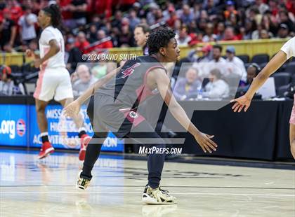 Thumbnail 1 in Cardinal Ritter College Prep vs. Chaminade (MSHSAA Class 6 Championship) photogallery.