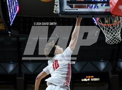 Thumbnail 2 in Cardinal Ritter College Prep vs. Chaminade (MSHSAA Class 6 Championship) photogallery.